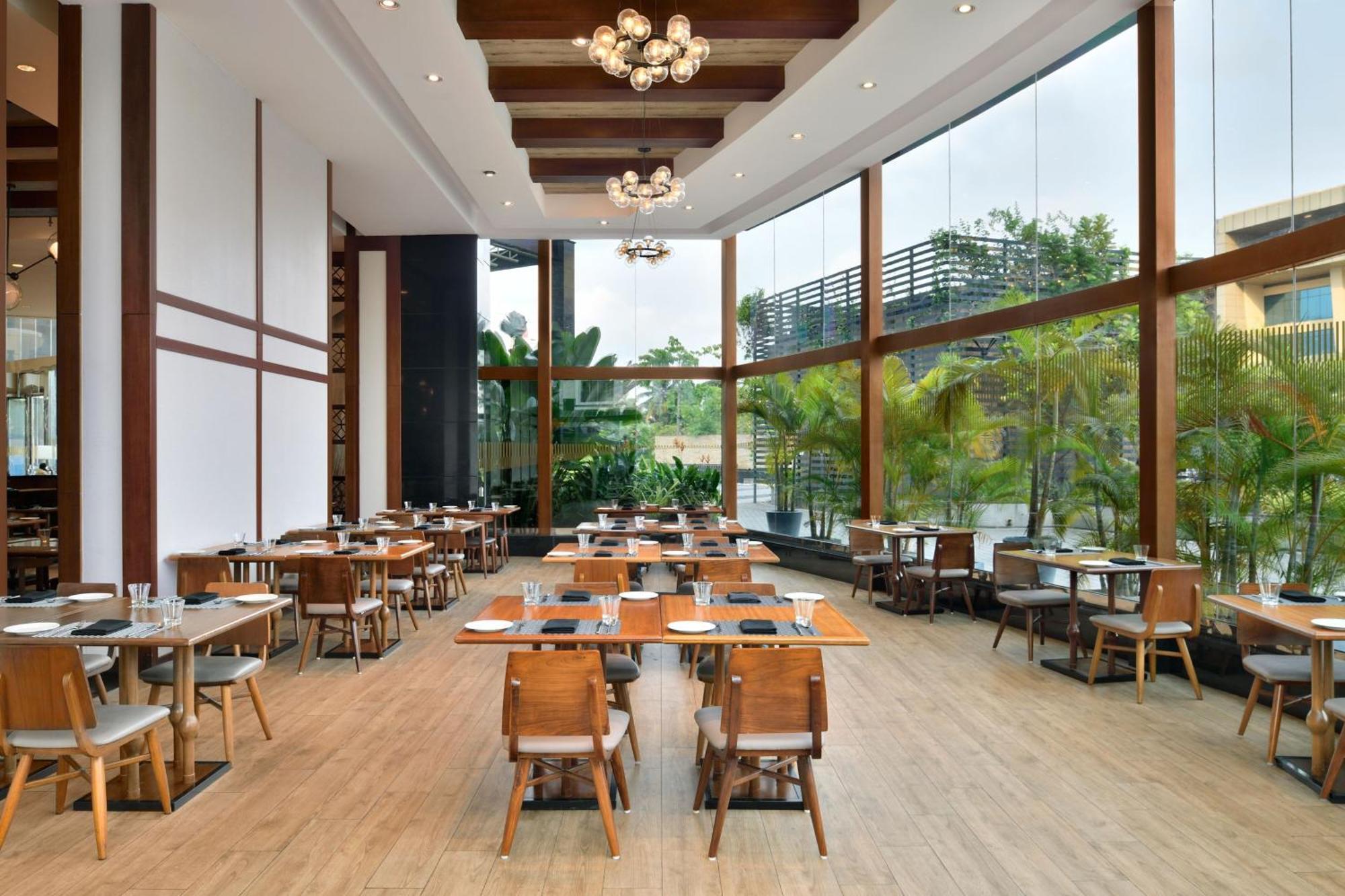 고치 메리어트 호텔 Kochi 외부 사진 The restaurant