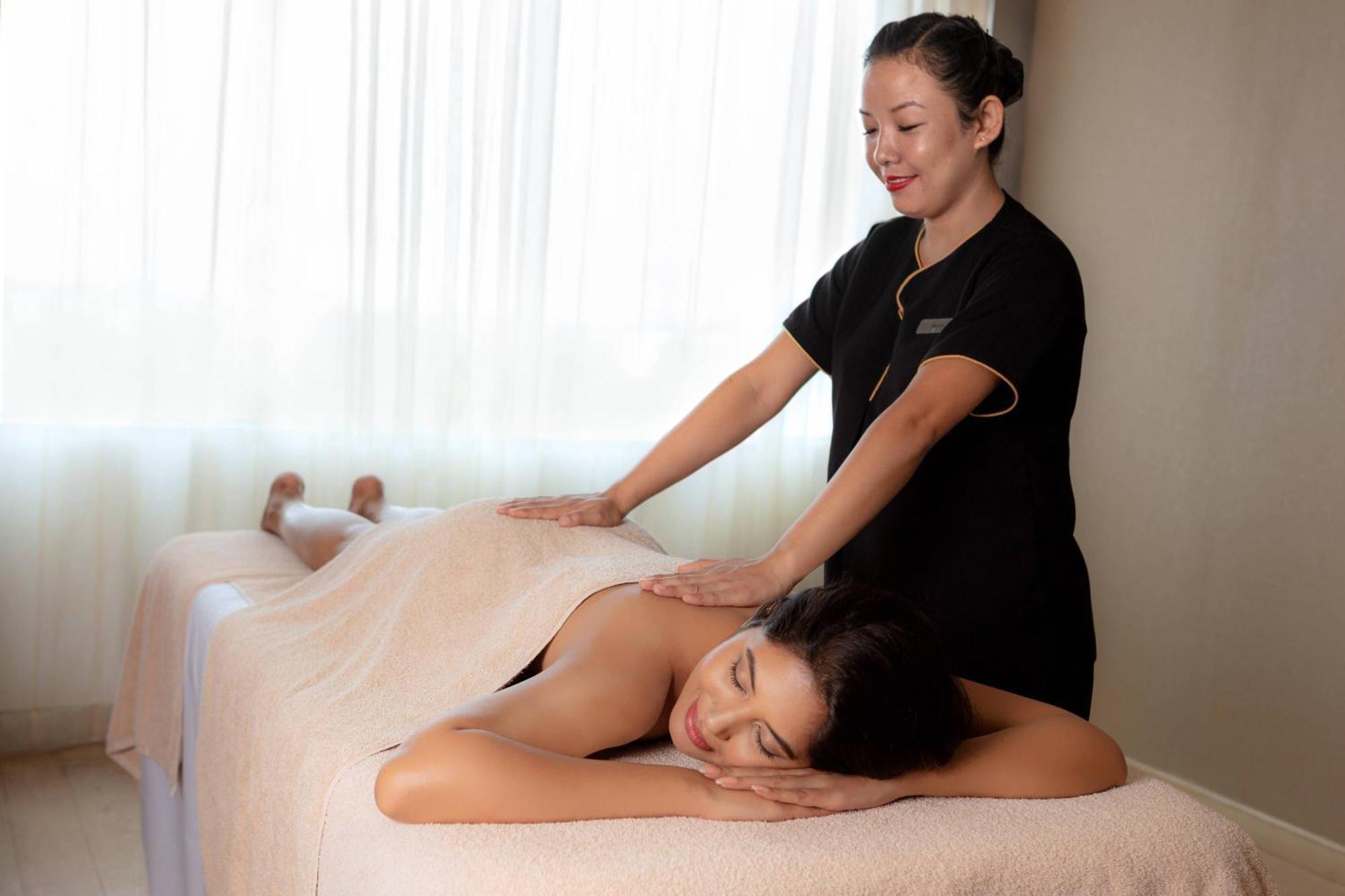 고치 메리어트 호텔 Kochi 외부 사진 Thai massage